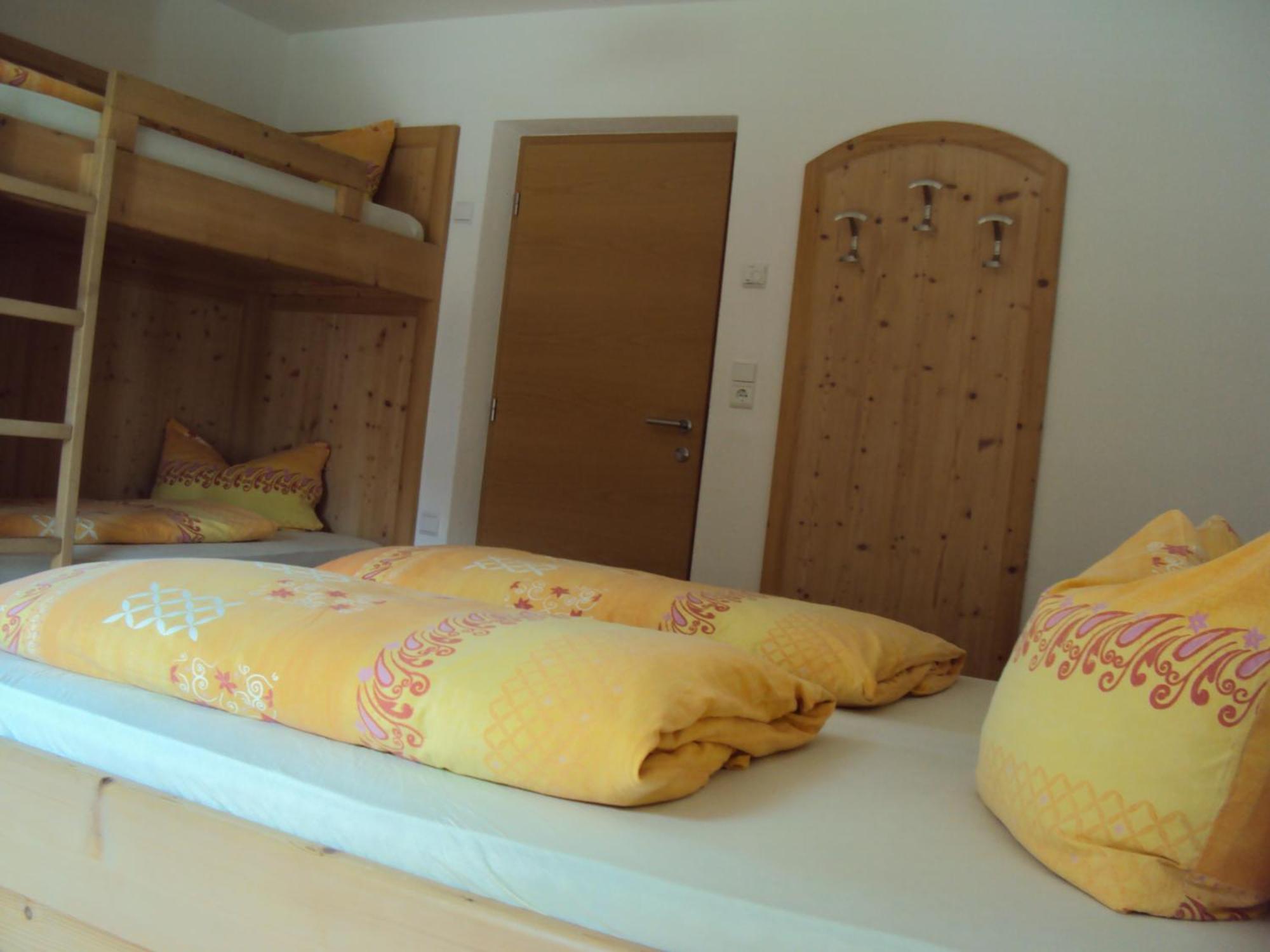 Haus Fliri Otel Curon Venosta Oda fotoğraf