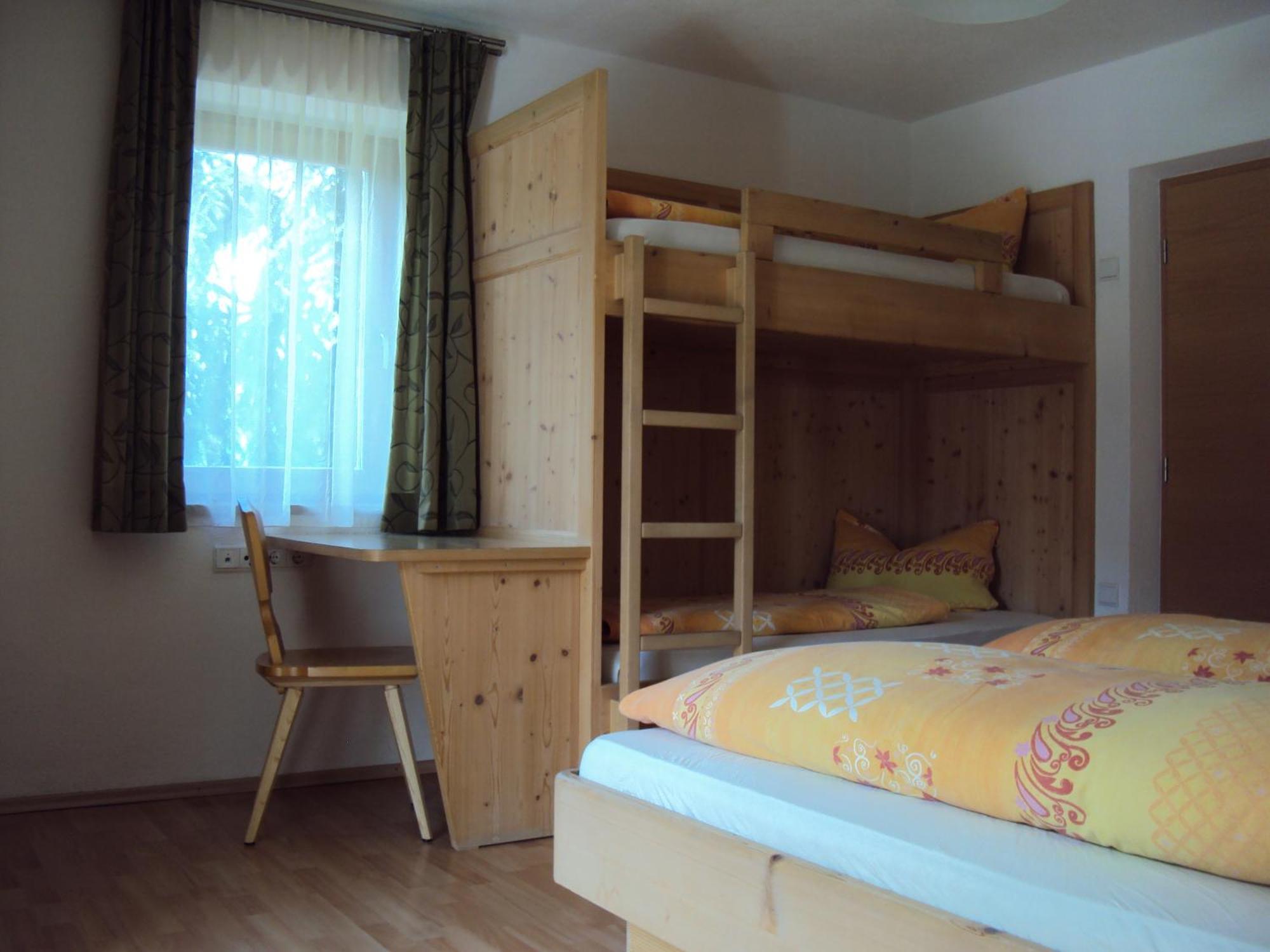 Haus Fliri Otel Curon Venosta Oda fotoğraf