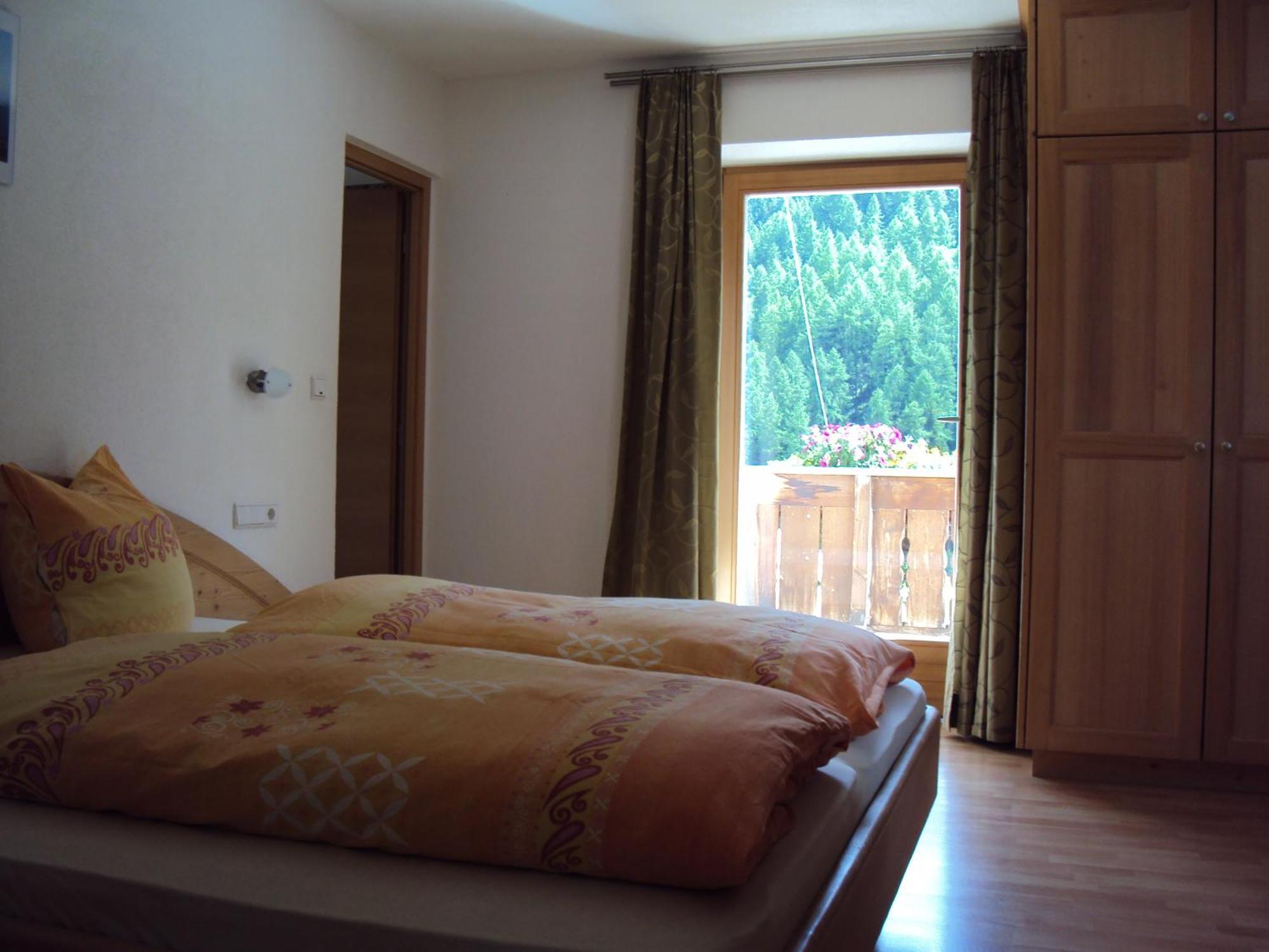 Haus Fliri Otel Curon Venosta Oda fotoğraf